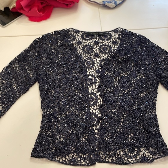 Vintage Carmen Marc Valvo navy blue crochet sweater size 8 - Picture 5 of 5